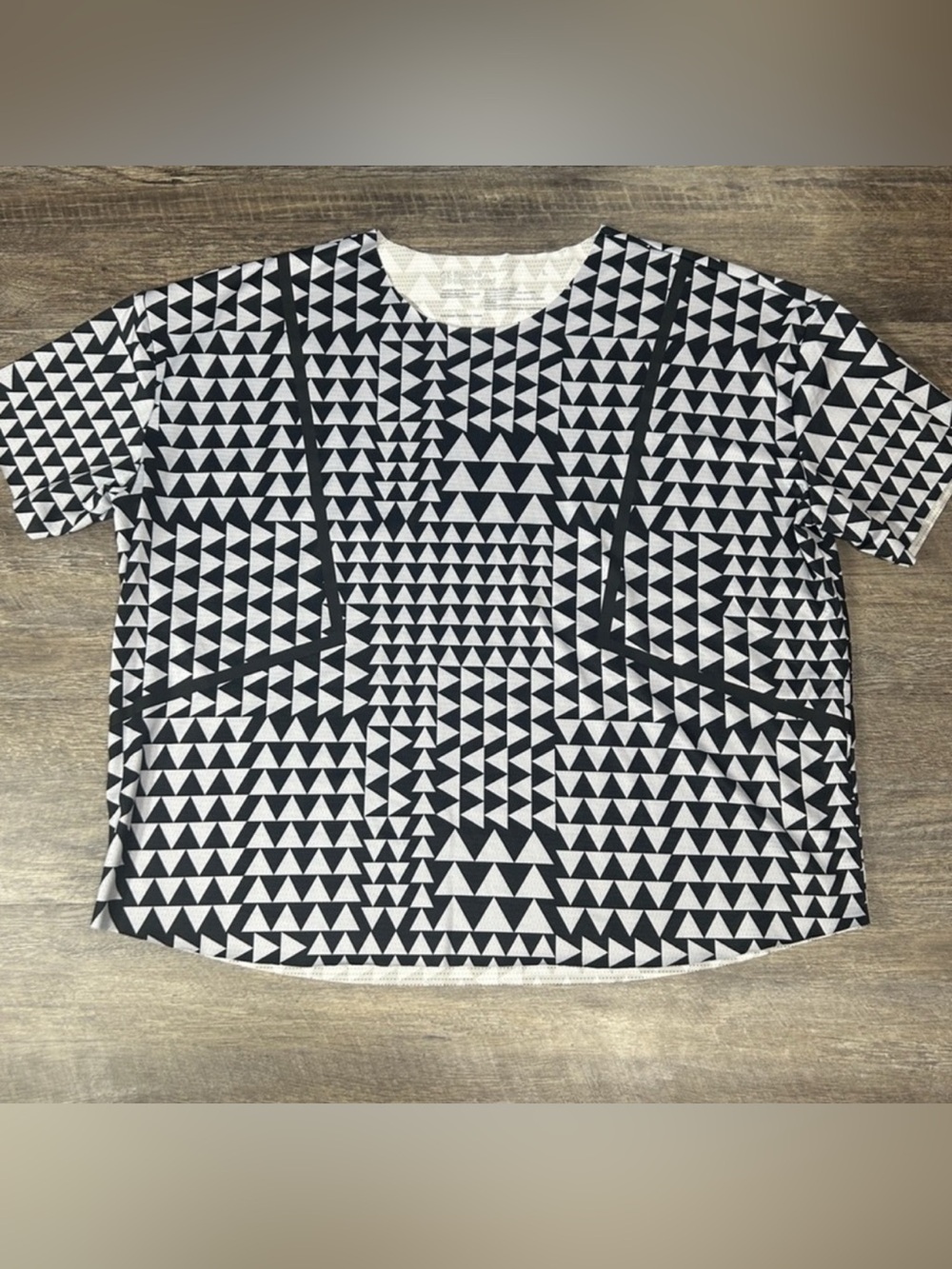 (0002) Women’s: Large Sports Illustrated Top- Q10